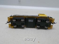 BACHMANN # 682054 UNDECORATED YELLOW & BLACK GE 70 TON LOCOMOTIVE WithDCCN-SCALE