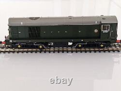 Bachmann 30-047, Class 20 D8123, Factory Fitted DCC SOUND FREE POST