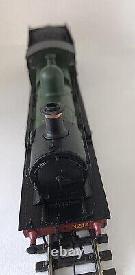 Bachmann 3200 Earl class 3214 GWR green 31-089 4-4-0 OO gauge loco. DCC Ready