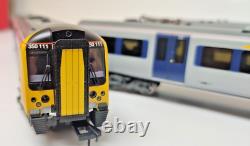 Bachmann OO Gauge 31-030 Class 350/1 Desiro 4 Car EMU APOLO SILVERLINK DCC