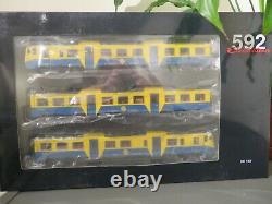 Electrotren e3421s diesel automotor renfe 592 version azul/amarillo dcc sound