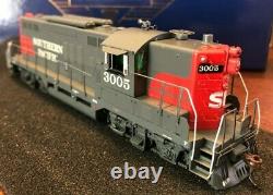 HO Athearn Genesis Southern Pacific Commute GP9 with DCC / Tsunami 2 Sound