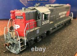 HO Athearn Genesis Southern Pacific Commute GP9 with DCC / Tsunami 2 Sound