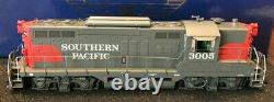 HO Athearn Genesis Southern Pacific Commute GP9 with DCC / Tsunami 2 Sound