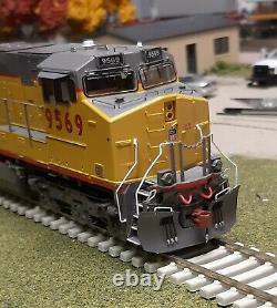 HO Scaletrains Union Pacific ex Southern Pacific C44-9 NIB DCC/Sound #9569