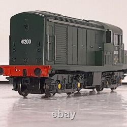 Heljan 1500 Class 15 D8200 in BR Plain Green Livery DCC Ready Mint Boxed OO