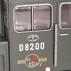 Heljan 1500 Class 15 D8200 in BR Plain Green Livery DCC Ready Mint Boxed OO