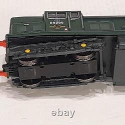 Heljan 1500 Class 15 D8200 in BR Plain Green Livery DCC Ready Mint Boxed OO