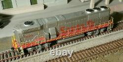 Ho Athearn Rtr Sf Gp60b With Tsunami 2 DCC And Sound, Current Keeper And Kadees