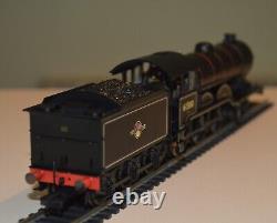 Hornby B12 4-6-0 Locomotive 61580 Lined Black. L/c. DCC Ready