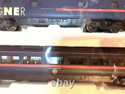 Hornby OO GNER 225 train pack. With Directional LED Cab Lights And Coach Lights