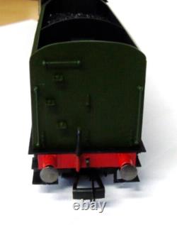 Hornby OO Gauge BR A3 Class Flying Scotsman with Steam Generator R3991SS DCC Boxed