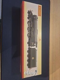 Hornby R2341 BR Class A3 4-6-2 60035'WINDSOR LAD' in early green DCC Fitted