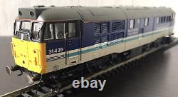 Hornby R2963 Class 31 BR Regional Railways (Blue/White), Lights, DCC Ready, NMIB