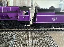 Hornby R30231 HM The Queen's Platinum Jubilee No. 70'Elizabeth Il' DCC SOUND