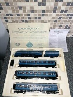 Hornby R3092-PO04 Coronation Scot Train Pack With LMS princess Class. DCC ready