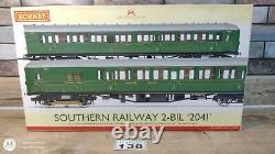 Hornby R3161A Southern Railway 2-BIL 2041 Train Pack DCC Ready