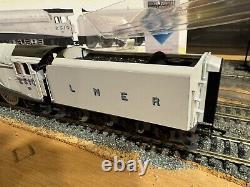 Hornby R3307 Class A4 2510 Quicksilver Silver Jubilee Limited Edition DCC Ready