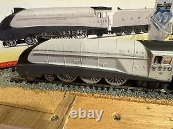 Hornby R3307 Class A4 2510 Quicksilver Silver Jubilee Limited Edition DCC Ready