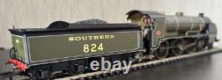 Hornby R3327 4-6-0 SR S15 Class 824 Southern, DCC Ready MINT