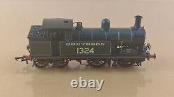 Hornby R3540 OO Gauge SR Wainwright H Class 0-4-4T Green Loco 1324 DCC Ready