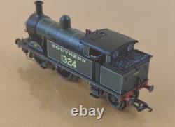 Hornby R3540 OO Gauge SR Wainwright H Class 0-4-4T Green Loco 1324 DCC Ready