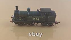 Hornby R3540 OO Gauge SR Wainwright H Class 0-4-4T Green Loco 1324 DCC Ready
