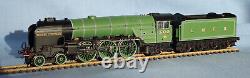 Hornby R3832 Thompson A2/3 500 Edward Thompson LNER OO Gauge DCC Ready BNIB