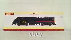 Hornby R3893 GNER Class 91 Bo-Bo'Cancer Research Uk' No91117 DCC Ready OO Gauge