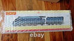 Hornby R3993 LNER Class A4 4-6-2 EMPIRE OF INDIA No. 4490 DCC Ready NEW