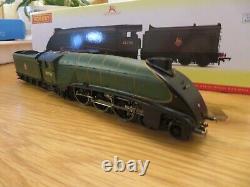 Hornby r3844 br rebuilt class w1 hush hush 4-6-4 no 60700 dcc ready