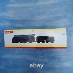 HornbyBNIB R3527 SR 4-6-0 class N15 locomotive Camelot no 742 dcc ready (waw)