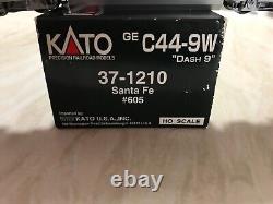 Kato GE C44-9W Santa Fe loco DCC ready Road # 605 New