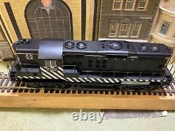 Life-Like Proto 2000 GP9 II loco, DCC ready, AT & SF HO nr mint 10/02