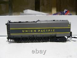 Lionel HO Gauge Union Pacific Challenger. DC and DCC. Sound Fitted