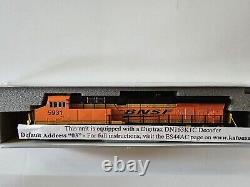 N Scale EMD SD70AC Locomotive withDCC BNSF Swoosh #5931 KATO #176-8931-DCC