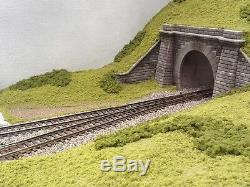 OO gauge Model Railway Layout Two Sections (4 1/2ft x 17.5) DC or DCC Stanton
