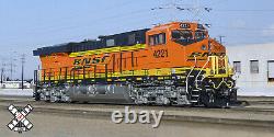 Scaletrains Sxt32484 Ho Bnsf Ge Es44c4 Esu Loksound Dcc, DC #4232 Rivet Counter