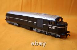 Silver Fox SL10001 OO Plain Black & Silver Resin Body Prototype DCC Loco Boxed