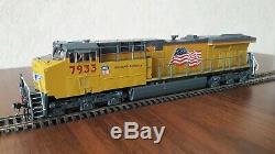 Union Pacific GE ES44AC locomotive, MTH, DC/DCC, sound, custom pro-painted #7933