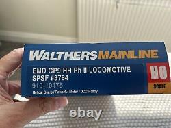 Walthers Mainline HO Scale EMD GP9 Phase II Locomotive SPSF DCC